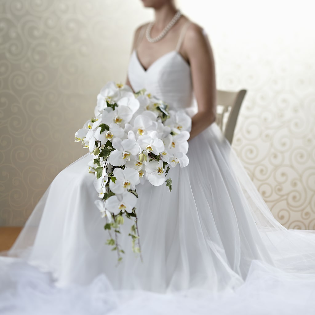 Classic White Bouquet – Unique Designs Llc, Fulton MO