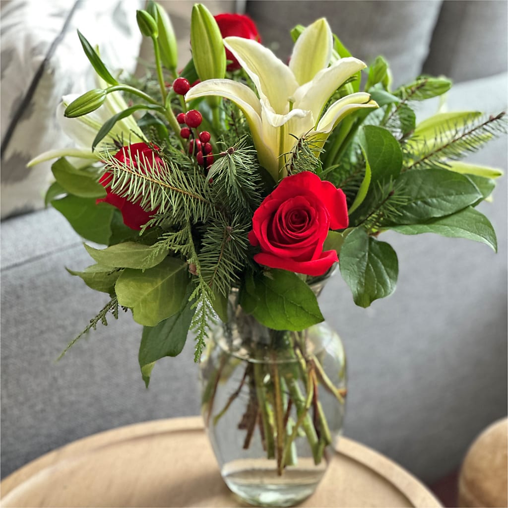 Sparkling Snowflakes Bouquet –  Unique Designs Llc, Fulton MO