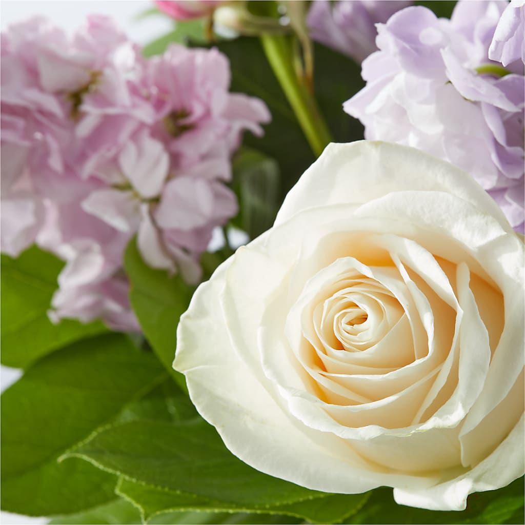Springtime Spritz Bouquet –  Unique Designs Llc, Fulton MO